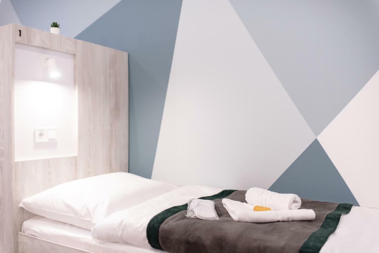 Is'Land Hostel Ujgorod Dış mekan fotoğraf