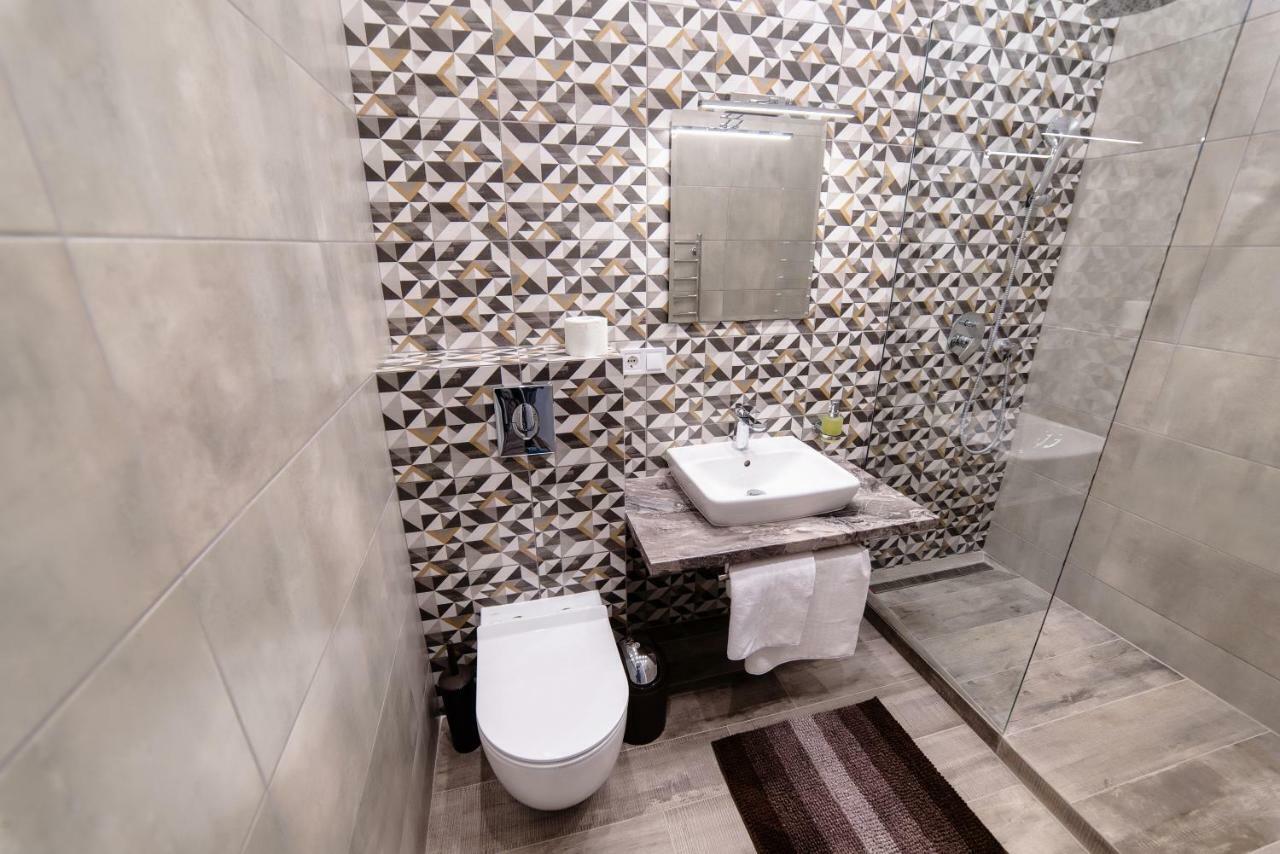 Is'Land Hostel Ujgorod Dış mekan fotoğraf